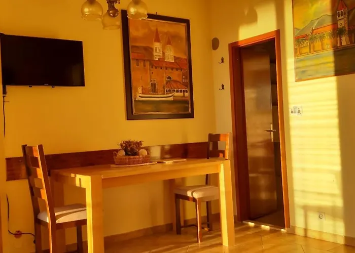 Bacic Hr Apartamento Trogir